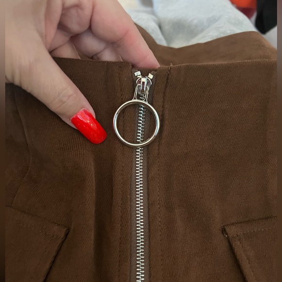 🛍️ Women’s brown zip pocket faux corduroy mini skirt size small - Picture 6 of 6